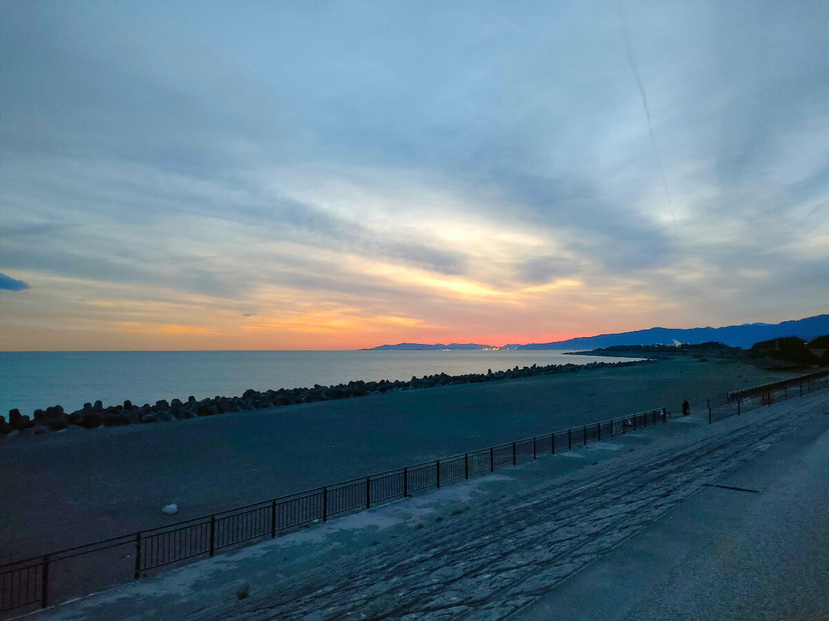 田子の浦 夕暮れ