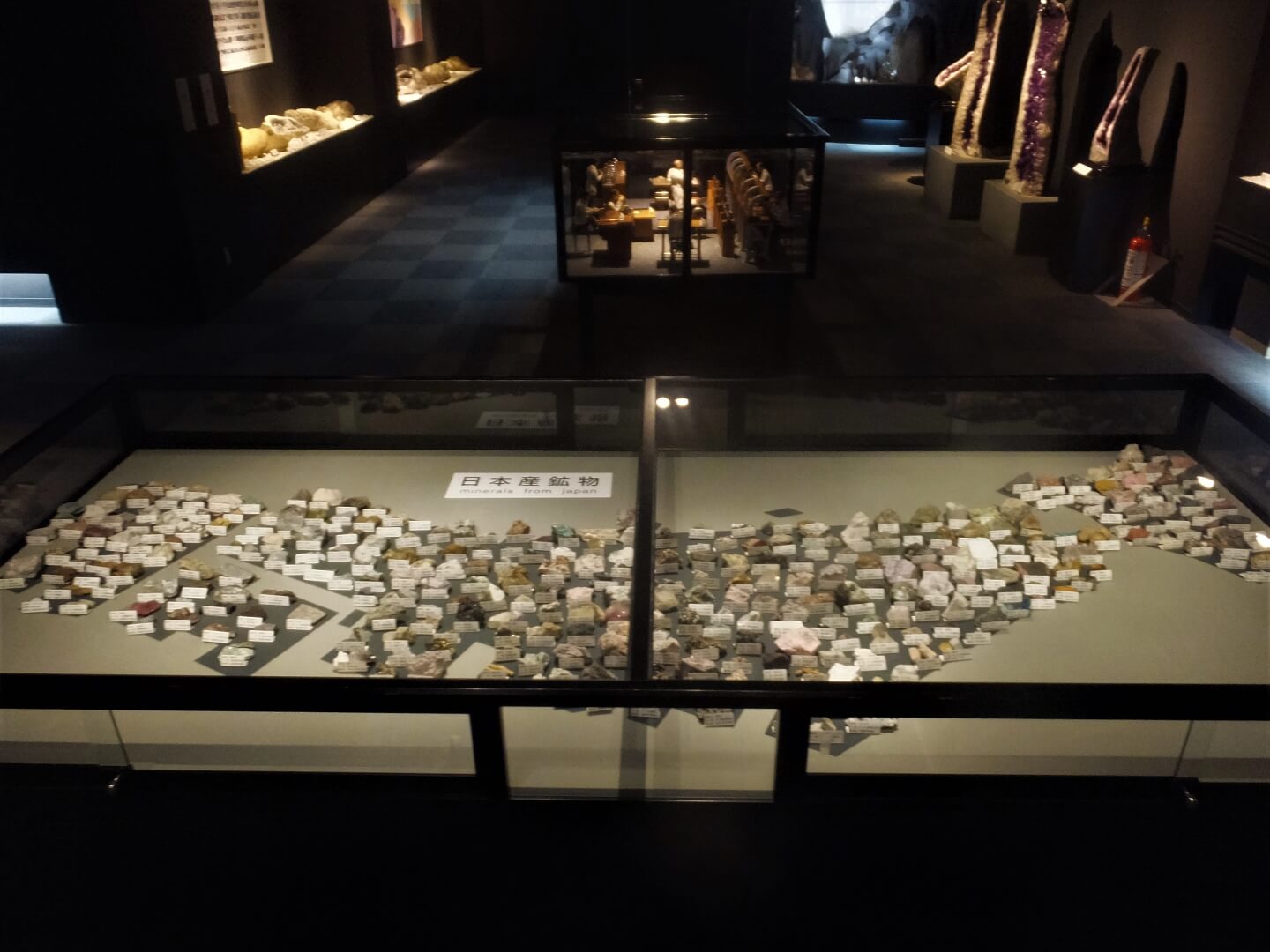 山梨宝石博物館 日本産鉱物地図