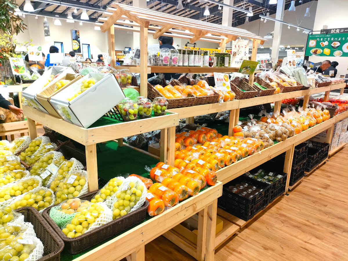 旅の駅 kawaguchiko base 野菜や果物