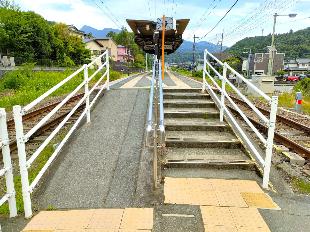 足柄駅 トイレの天井