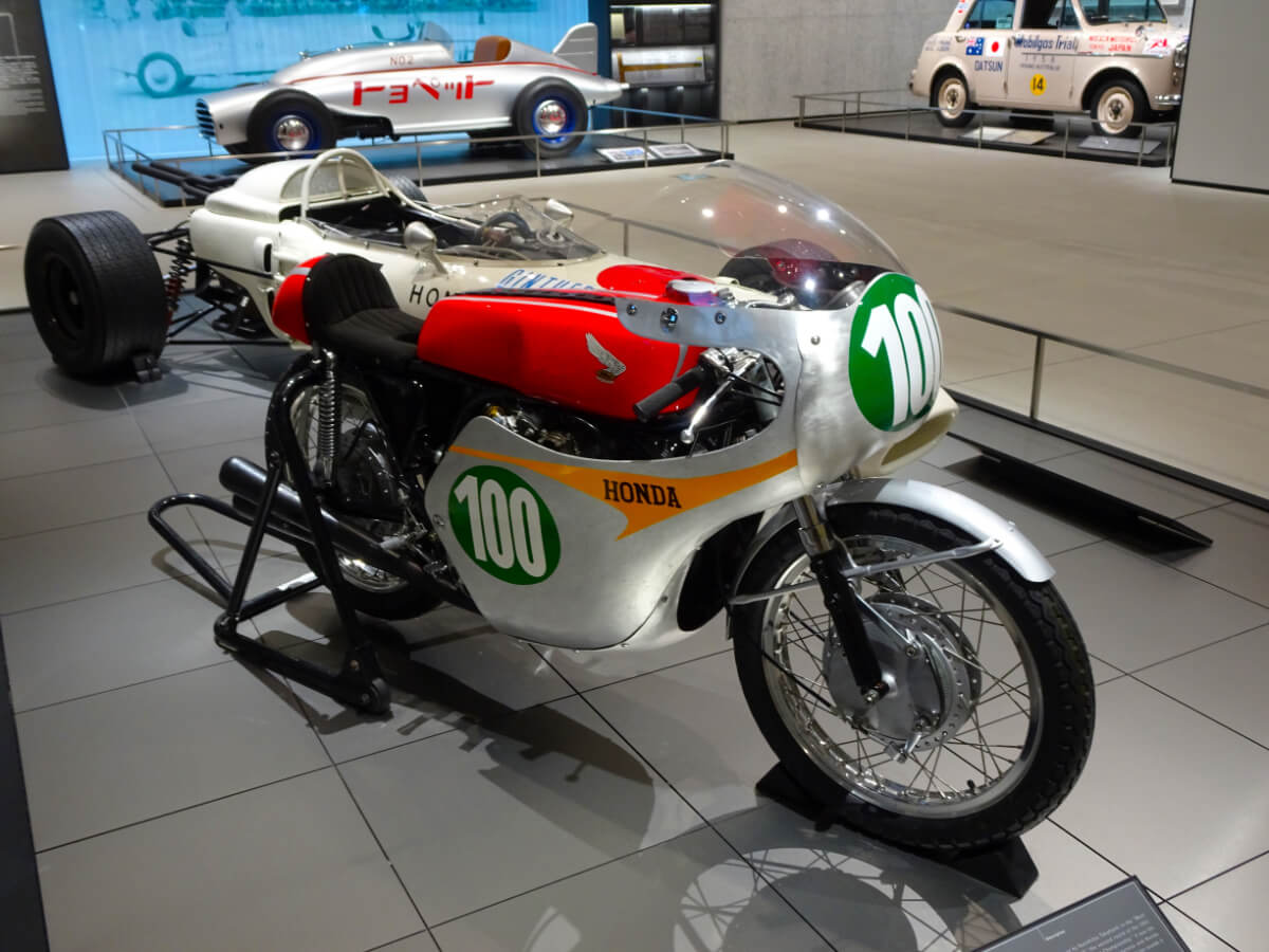 ホンダRC162